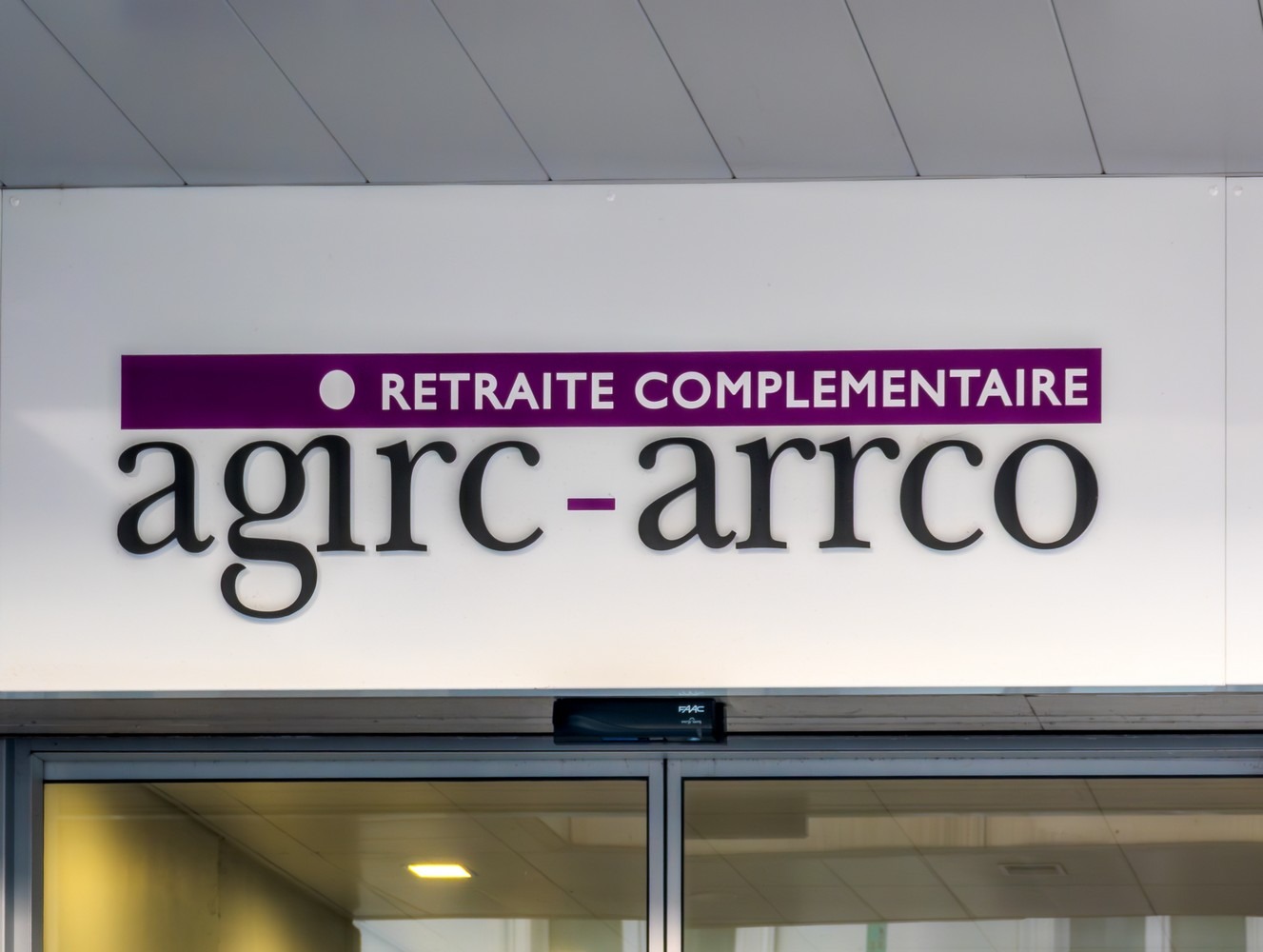Comment contacter l’Agirc-Arrco et pour quels motifs ? Retrouvez toutes les coordonnées utiles